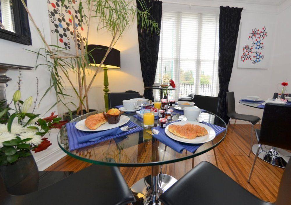 Bamboo Guesthouse Bournemouth Eksteriør bilde